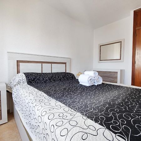 Gerona Sea View Apartments Бенидорм Екстериор снимка