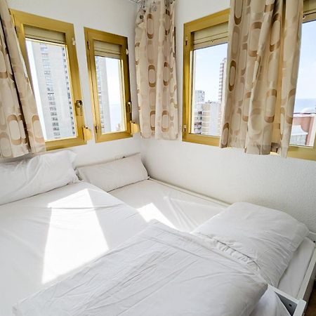 Gerona Sea View Apartments Бенидорм Екстериор снимка