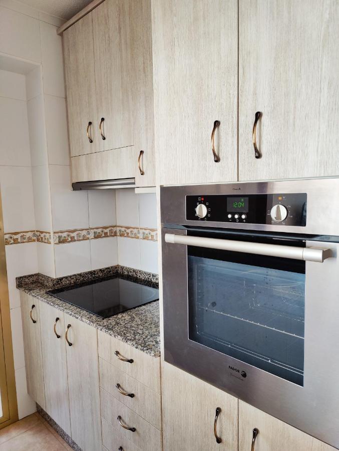 Gerona Sea View Apartments Бенидорм Екстериор снимка