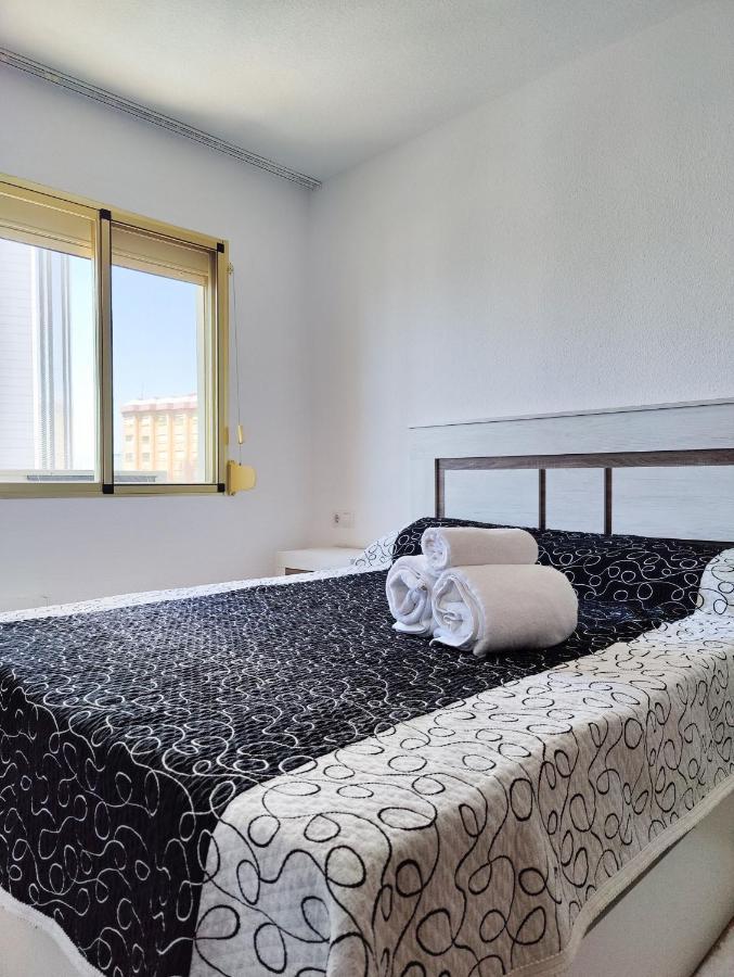 Gerona Sea View Apartments Бенидорм Екстериор снимка